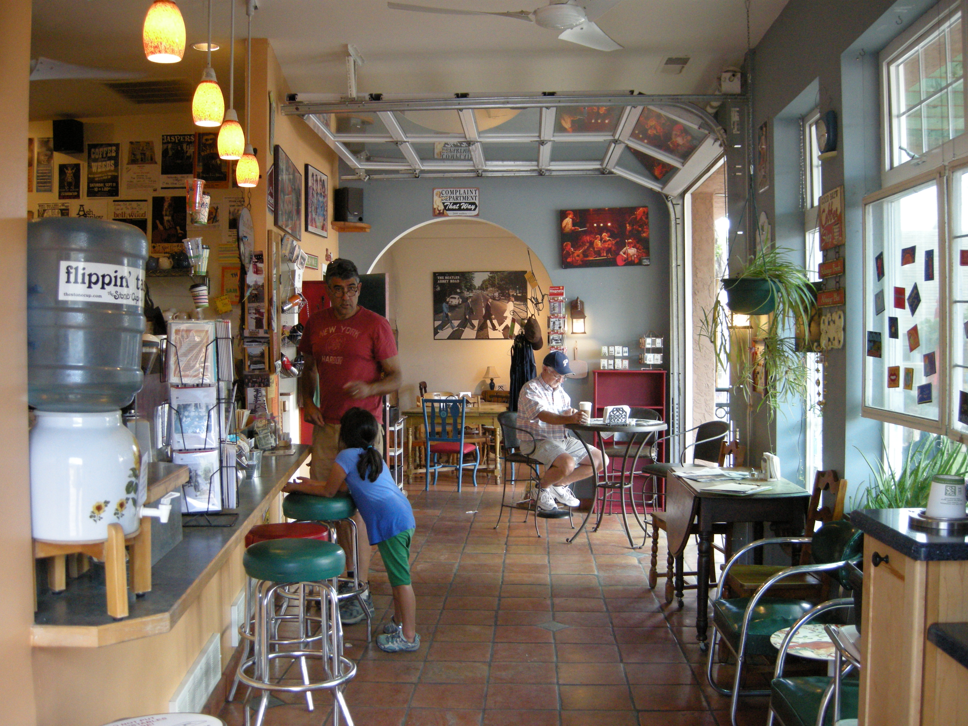 Revitalized coffee shop and restaurant : RiversColorworks+Design